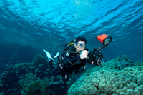 Agnès, la stagiaire pendant le stage en cours particulier à Marsa Nakari.