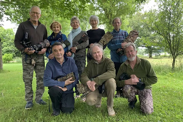 Les participants au stage de photo animalière en affûts flottants du 31 mai 2025 en Dombes.