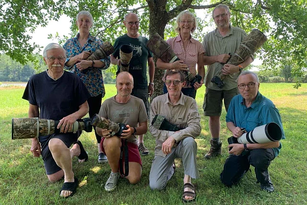 Les participants au stage de photo animalière en affûts flottants du 11 juin 2022 en Dombes.