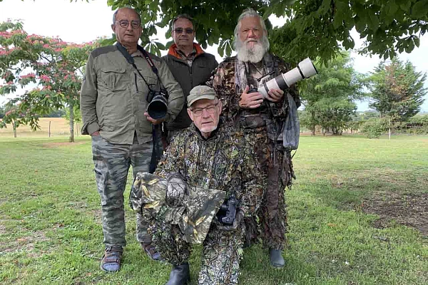 Les participants au stage de photo animalière faons du 23 juin 2023 en Charente-Maritime.