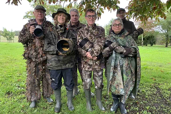 Les participants au stage de photo animalière brame du cerf du 14 octobre 2024 en Charente-Maritime.